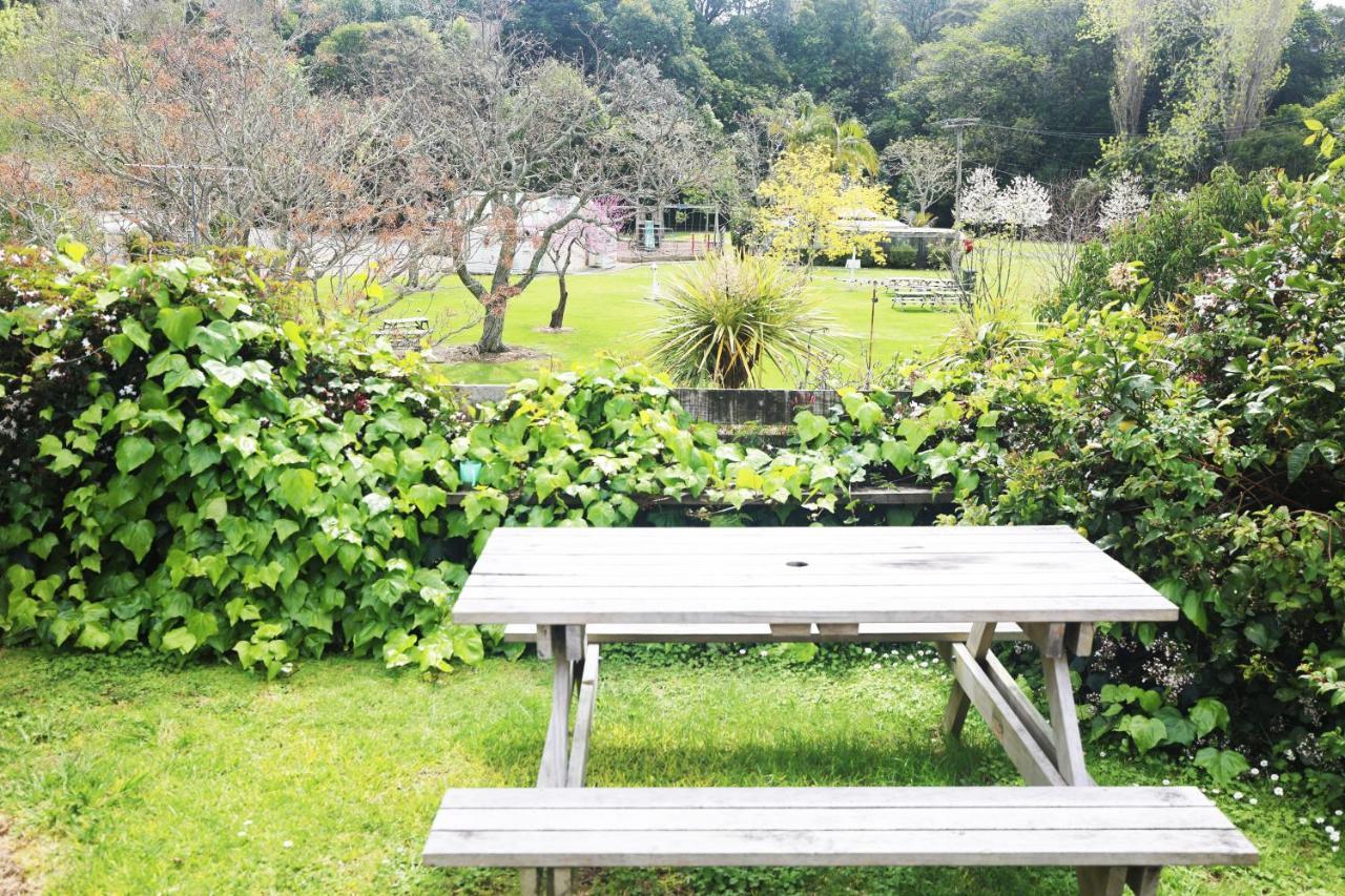 Orere Point Top 10 Holiday Park Auckland Exterior photo